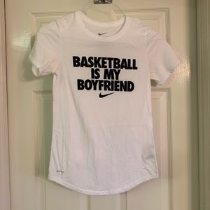 nike t-shirt